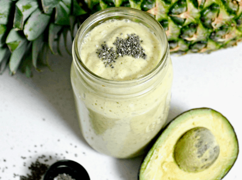 avocado pineapple green detox drink