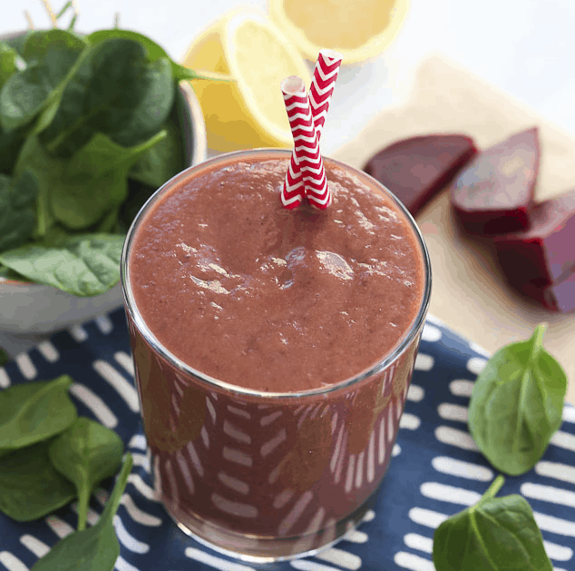 detox smoothie with spinach